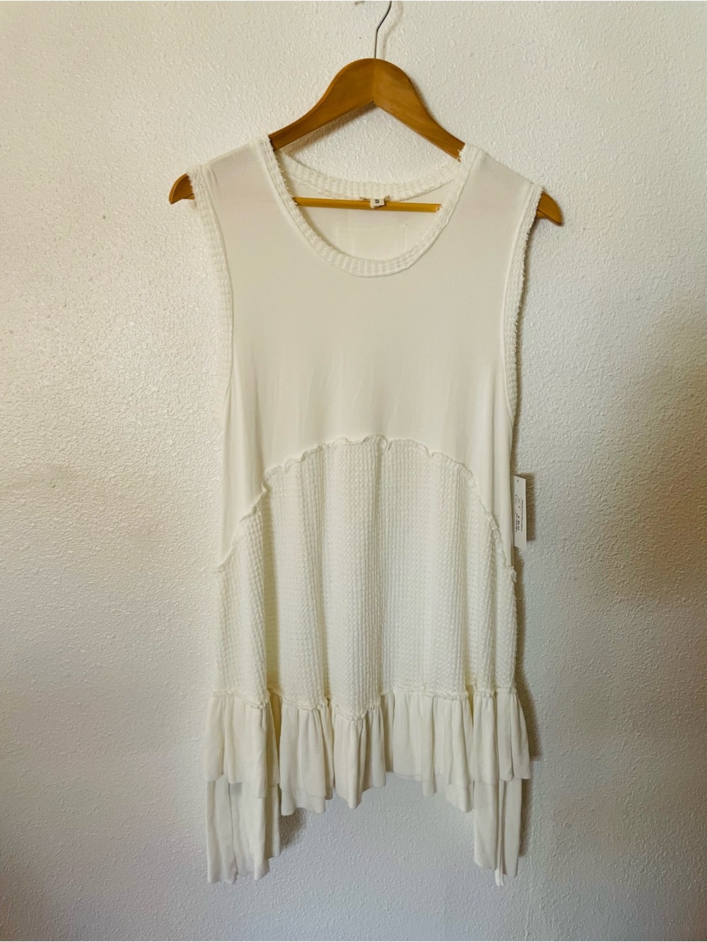 POL Waffle Knit Sleeveless Ruffle-Hem Tunic Size Small NWT